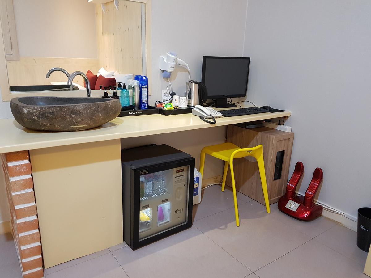 Cloud Nine Hotel Gimhae Ngoại thất bức ảnh