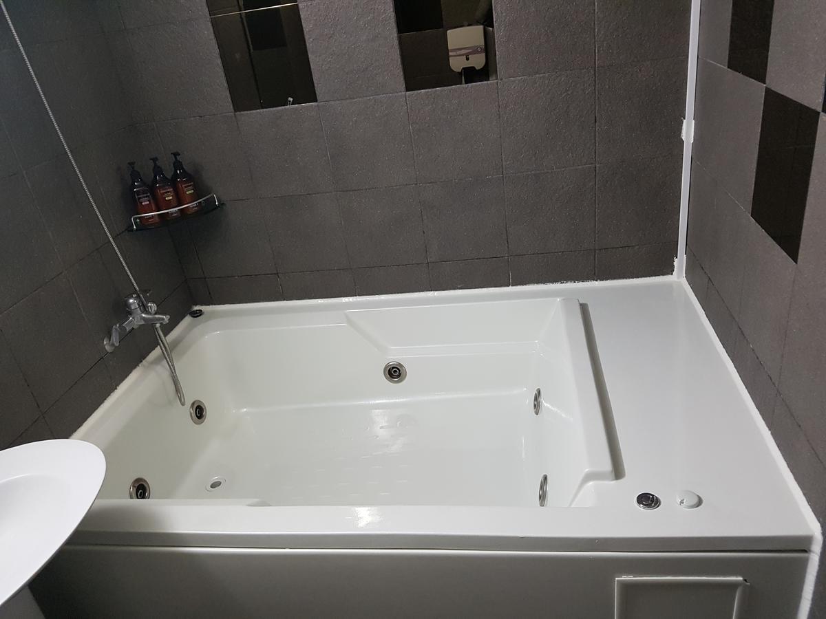 Cloud Nine Hotel Gimhae Ngoại thất bức ảnh