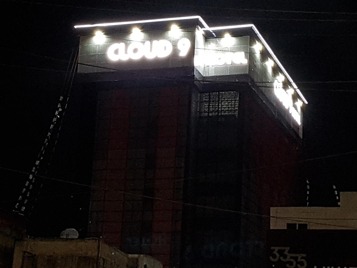 Cloud Nine Hotel Gimhae Ngoại thất bức ảnh